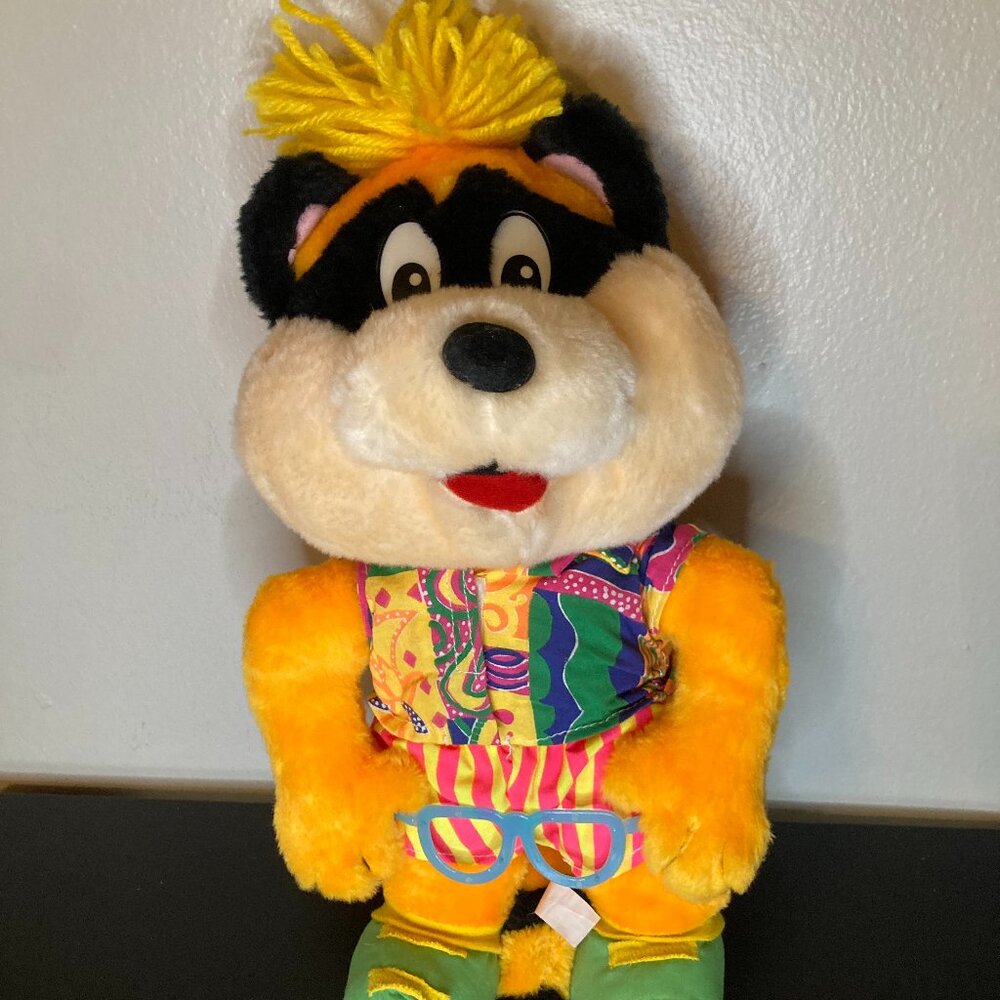 Max the Raccoon Vintage Holiday Inn Lake Bueno Vista Stuffed Animal 15" Plush